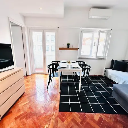 The Redondo House - No 4e2 - Comfortable One-bedroom * Lisbon