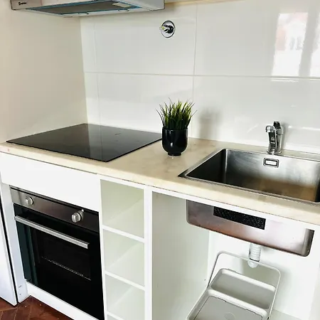 The Redondo House - No 4e2 - Comfortable One-bedroom Daire Lisboa