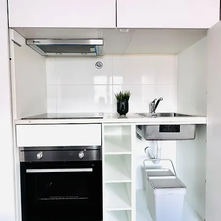 Апартаменты The Redondo House - No 4e2 - Comfortable One-bedroom *