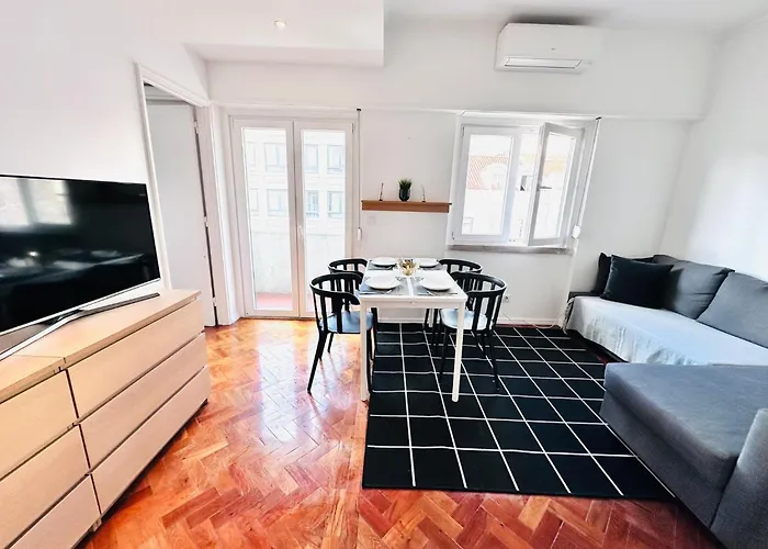 The Redondo House - No 4e2 - Comfortable One-bedroom * Лісабон